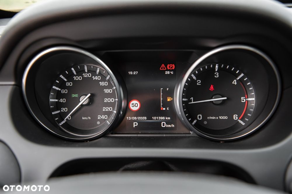 Land Rover Discovery Sport - 19