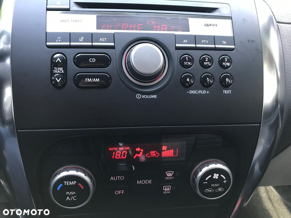 Suzuki SX4 1.6 VVT 4x4 Comfort - 34
