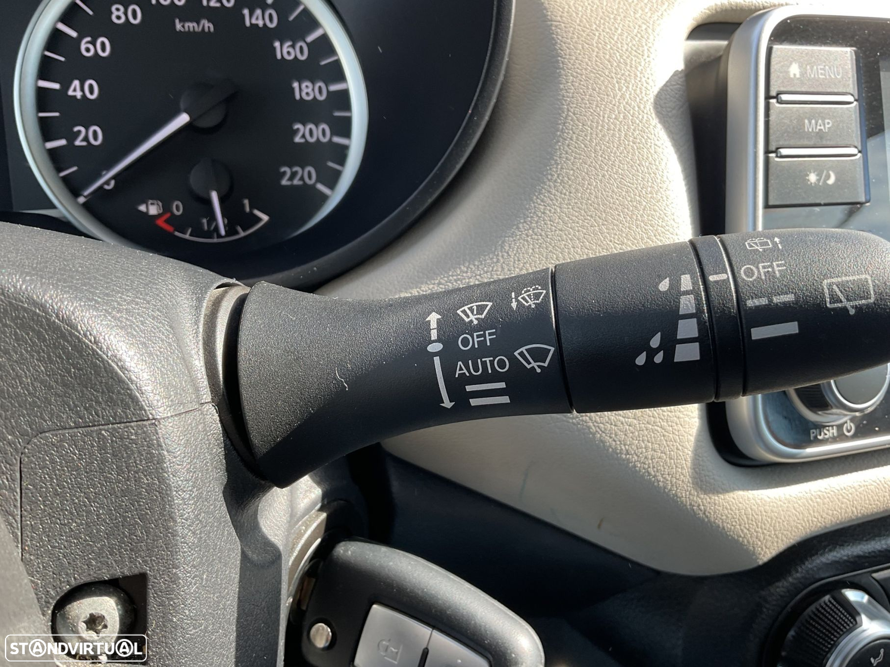 Nissan Micra 1.0 IG-T Tekna Plus - 34
