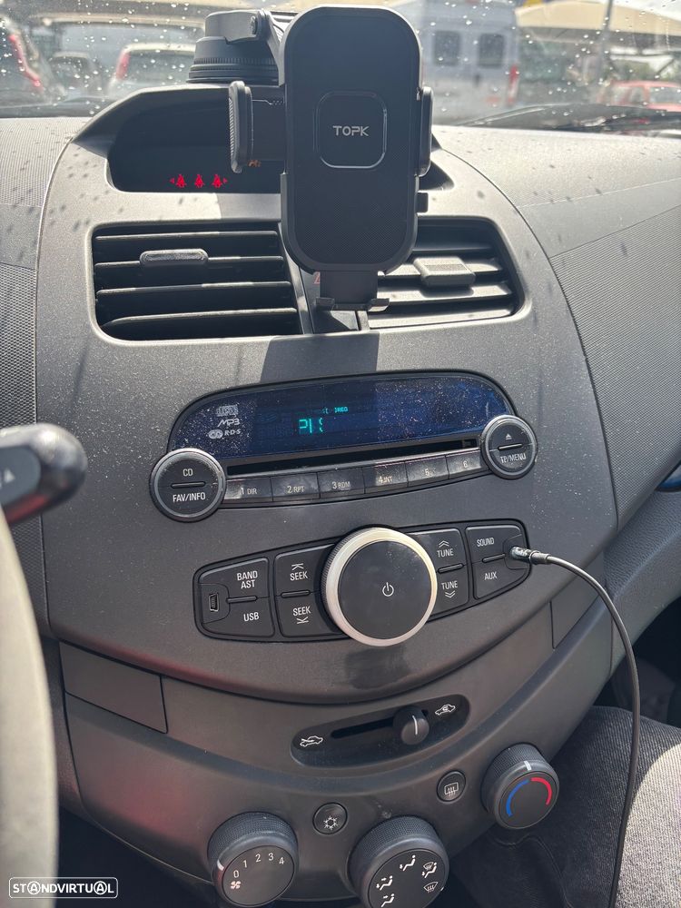 Chevrolet Spark 1.0 L - 19