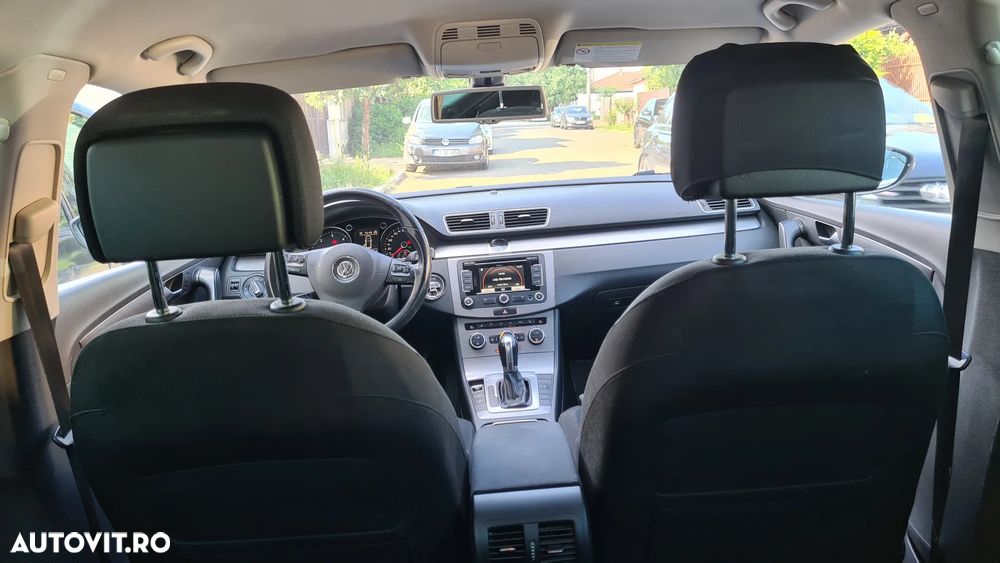 Volkswagen Passat 2.0 TDI BlueMotion Technology DSG Comfortline - 9