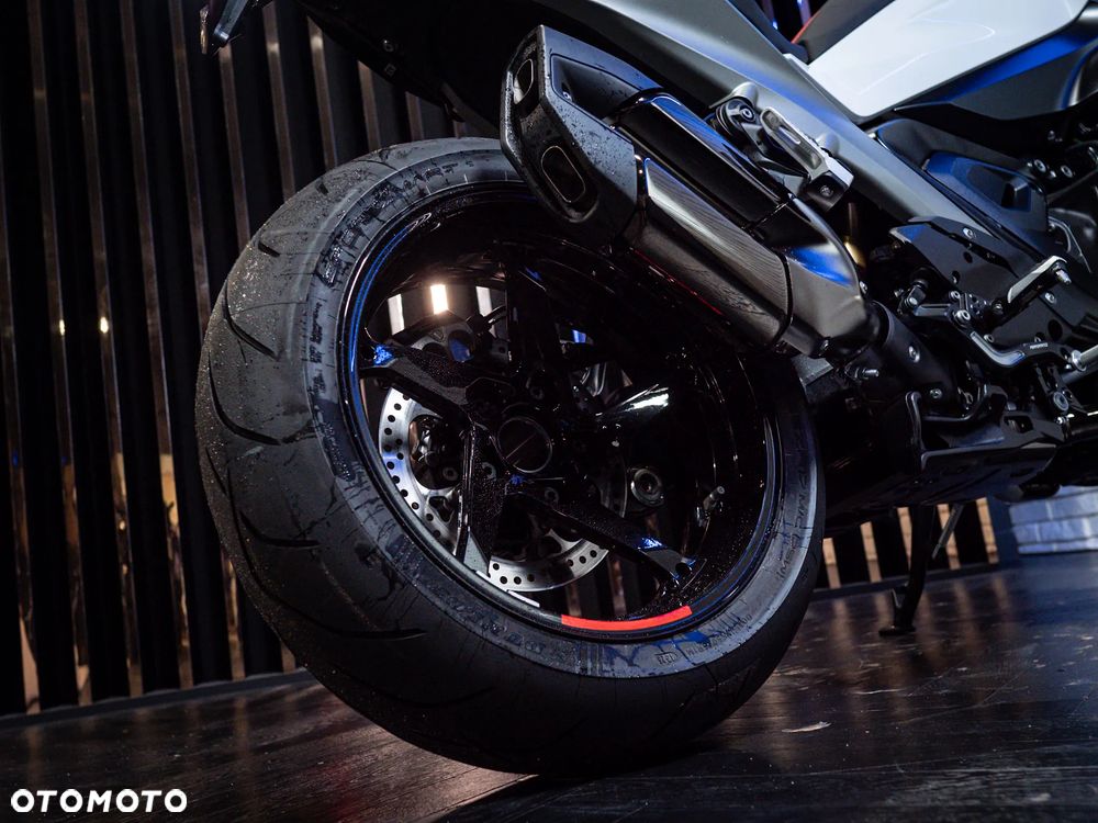 BMW R - 11