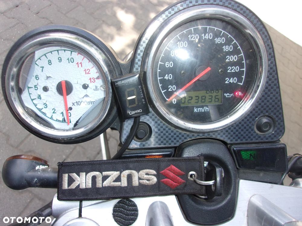 Suzuki SV - 11