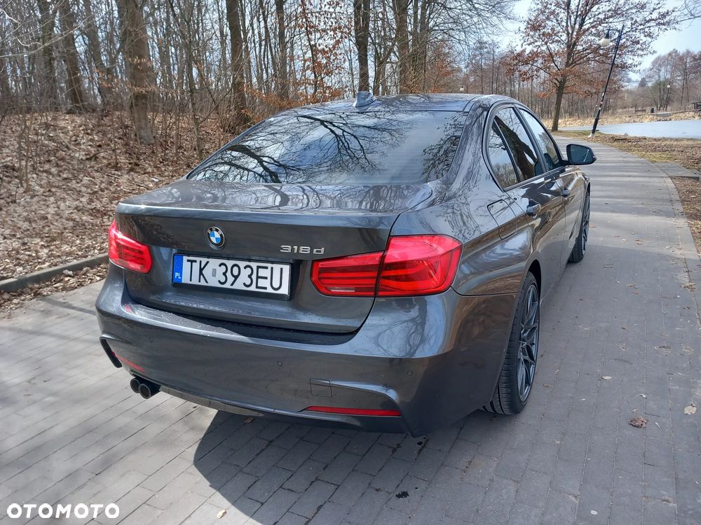 BMW Seria 3 318d Sport Line - 8