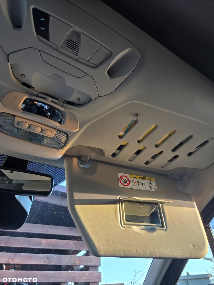 Ford Tourneo Connect Gr 1.5 TDCi Titanium PowerShift - 31