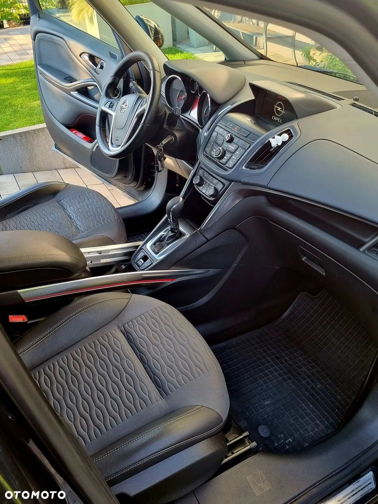 Opel Zafira - 9