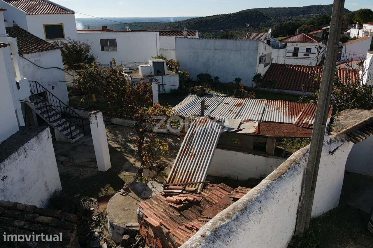 Fantástica Moradia V2, Anexos e Terreno em Santa Magarida, Alte, Lo... - Grande imagem: 2/60