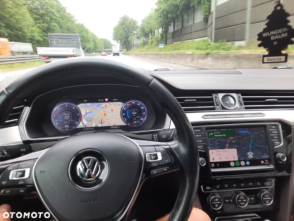 Volkswagen Passat 2.0 TDI BMT Highline DSG - 10