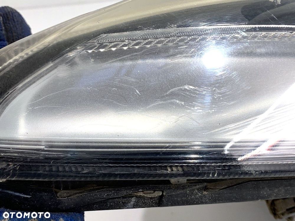 REFLEKTOR PRAWY PRZÓD  MAZDA 2 (DE_, DH_) 2007 - 2015 1.3 (DE3FS) 63 kW [86 KM] benzyna 2007 - 2015 - 3