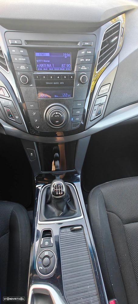 Hyundai i40 SW 1.7 CRDi Blue Comfort - 12