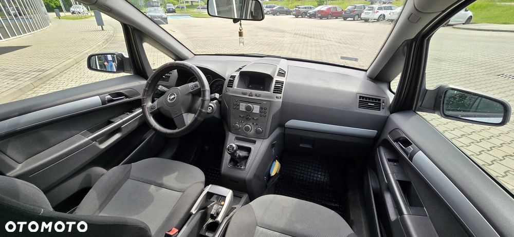 Opel Zafira - 7