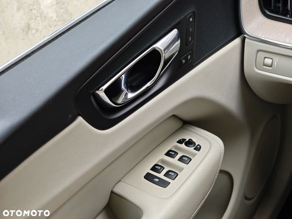 Volvo XC 60 D4 Inscription - 37