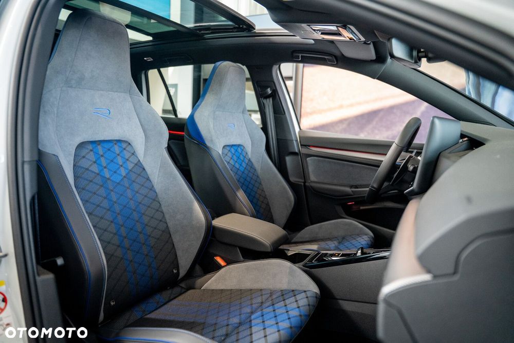 Volkswagen Golf Variant - 9