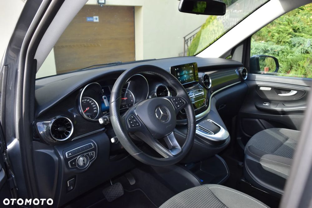 Mercedes-Benz Klasa V 220 d extralang 9G-TRONIC - 16