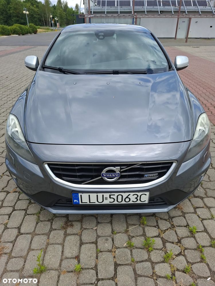 Volvo V40 D4 Drive-E R-Design Momentum - 1
