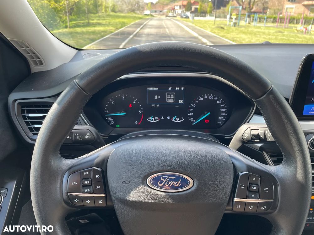 Ford Focus 1.5 EcoBlue Titanium Business - 17