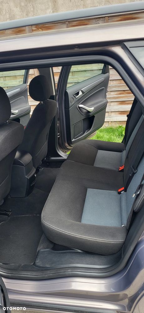 Ford Mondeo 1.6 TDCi Titanium - 10