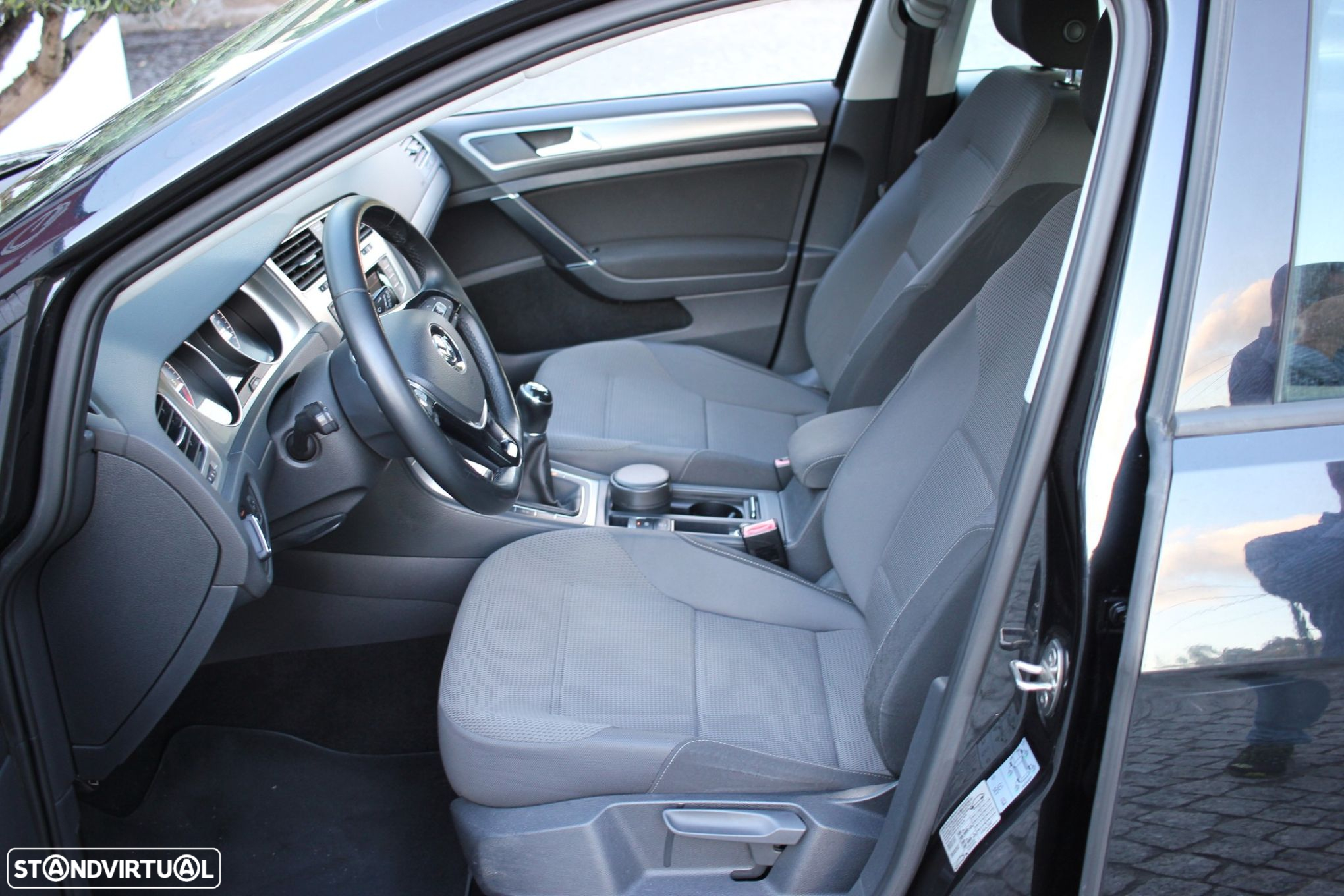 VW Golf Variant 1.6 TDi Confortline - 15