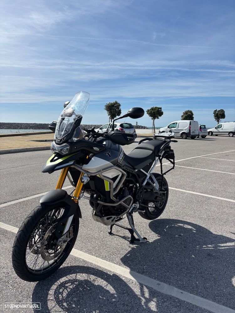 Triumph Tiger - 1