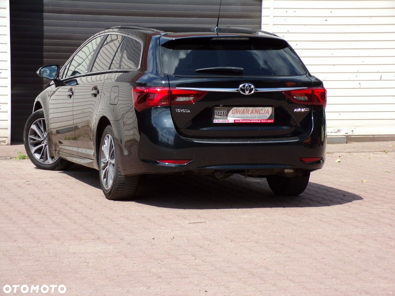 Toyota Avensis - 12