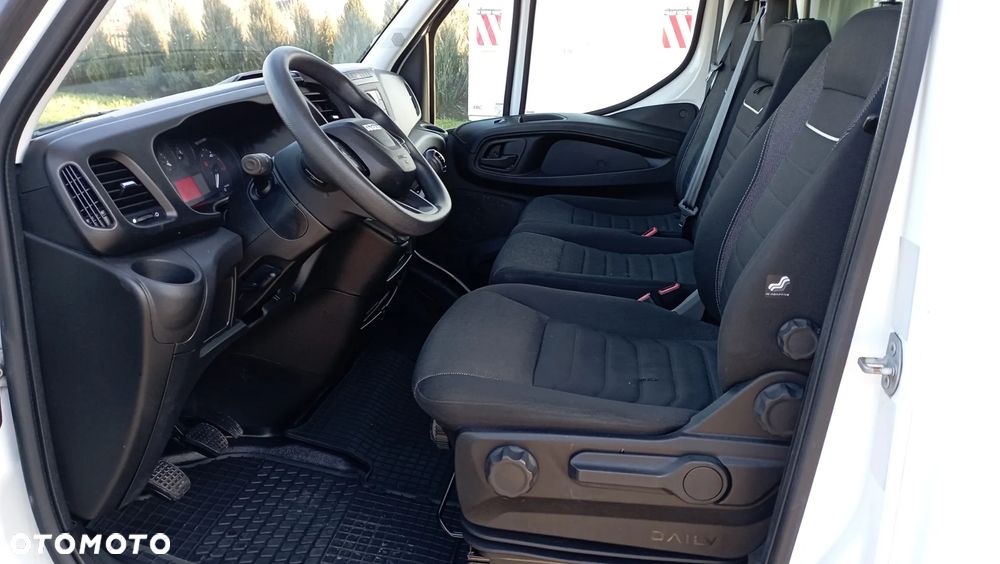 Iveco DAILY 35C16 3.0TDI 160KM KONTENER WINDA 750kg DRZWI BOCZNE - 10