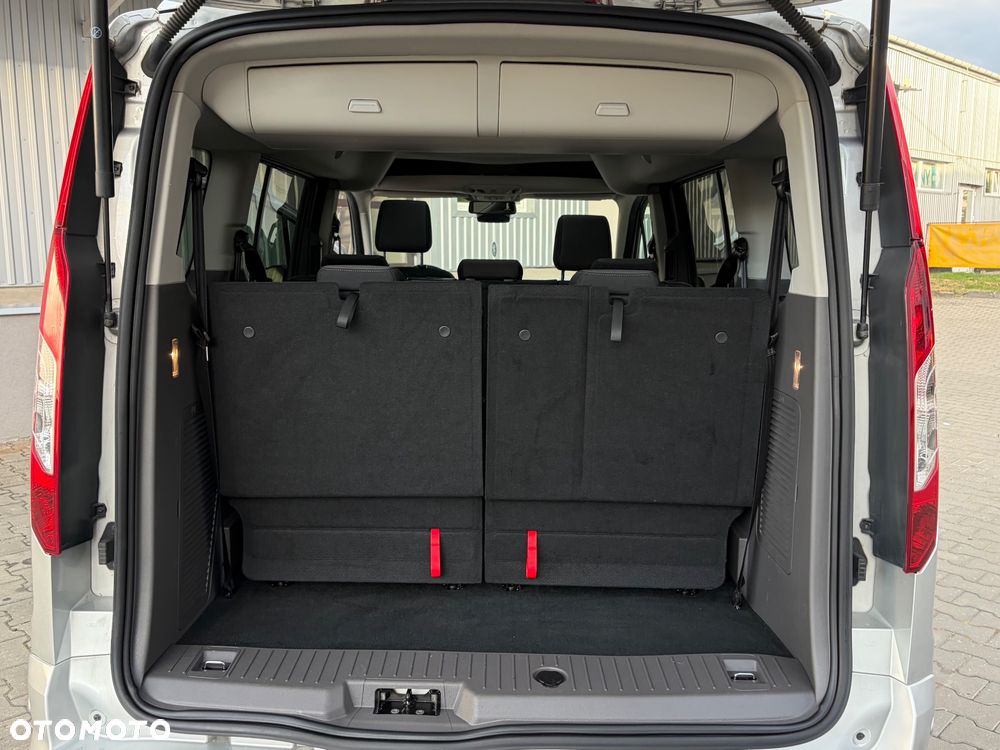 Ford Tourneo Connect Grand - 30