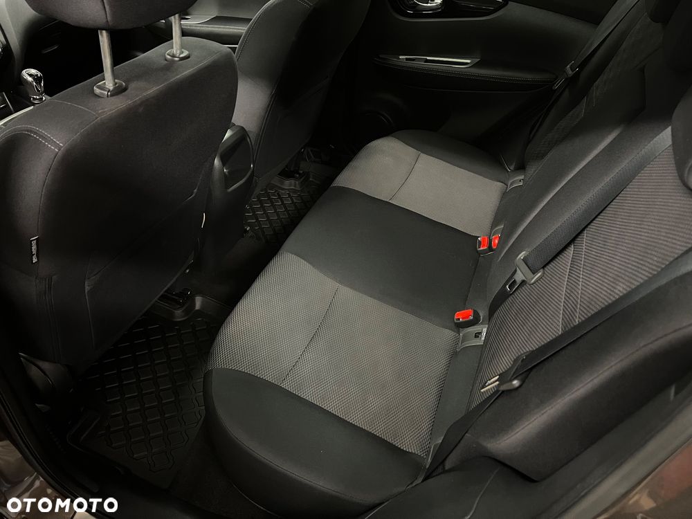 Nissan Qashqai 1.2 DIG-T N-Connecta - 8