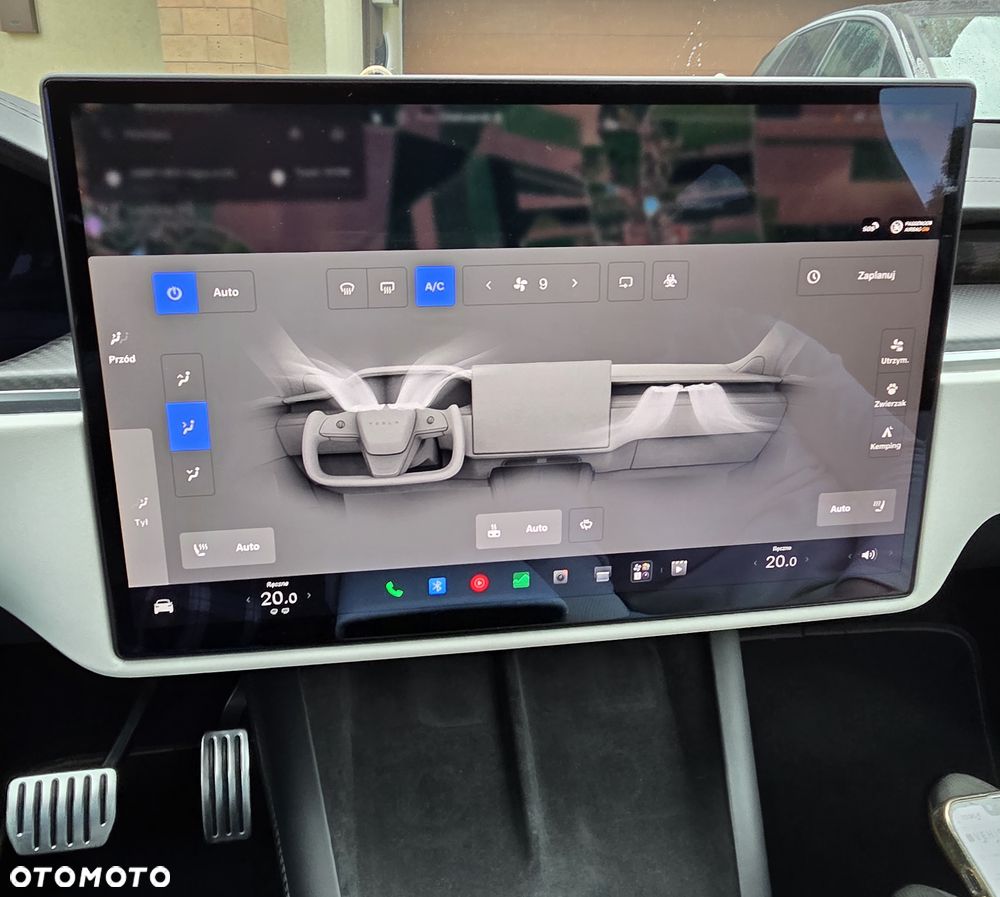Tesla Model X - 34