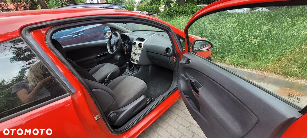 Opel Corsa 1.2 16V Essentia - 6