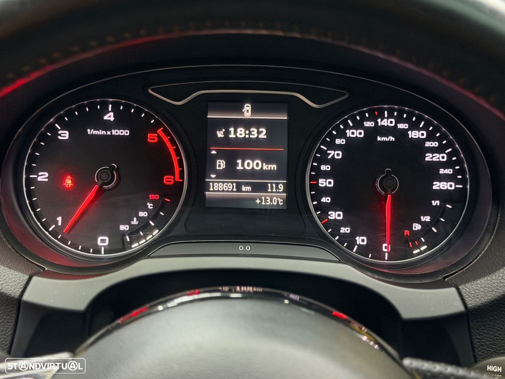 Audi A3 Sportback 2.0 TDI S line Sport Pack - 38