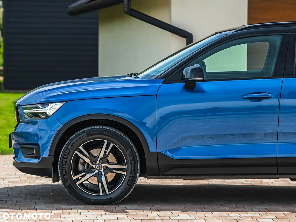 Volvo XC 40 D4 AWD R-Design - 8