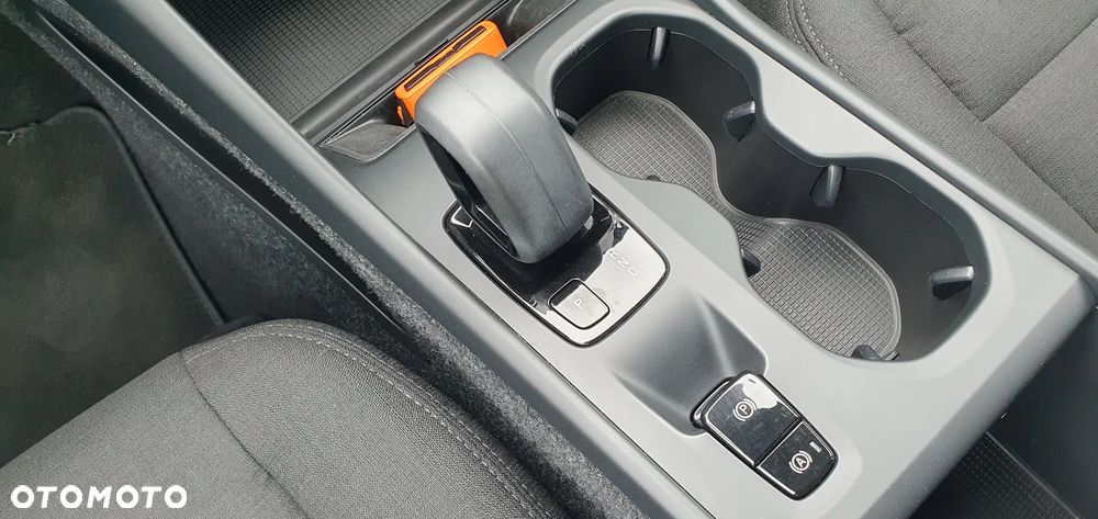 Volvo XC 40 T3 Momentum Core - 17