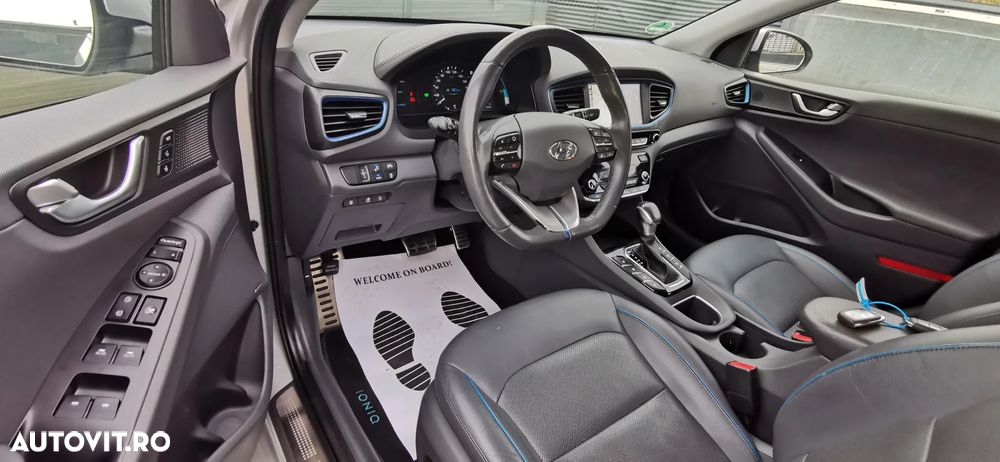 Hyundai IONIQ 1.6 GDI Premium - 8