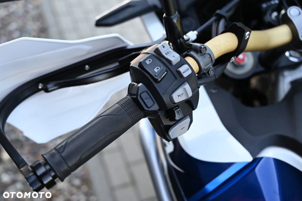 Honda CRF - 33