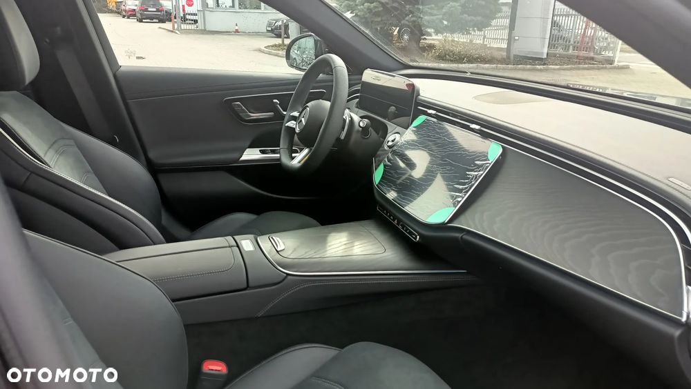 Mercedes-Benz Klasa E 300 de PHEV 4-Matic AMG 9G-Tronic - 12