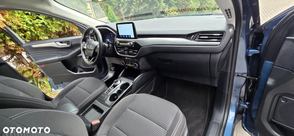 Ford Kuga - 37