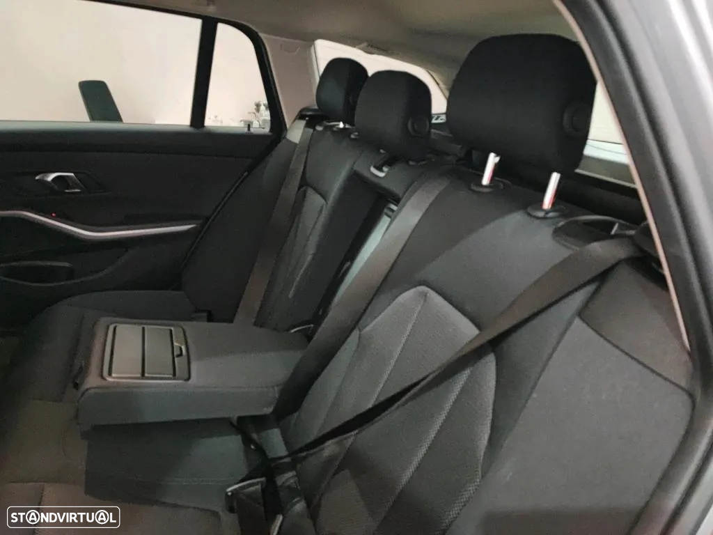 BMW 320 e Touring Auto - 7
