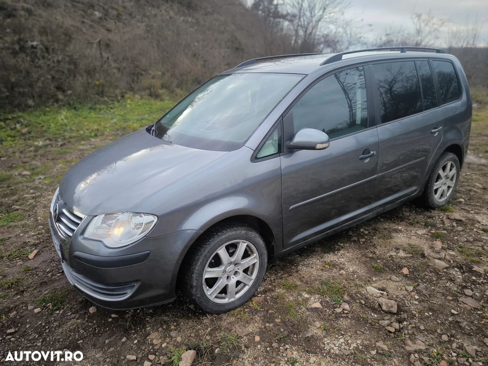 Volkswagen Touran 1.9TDI Highline - 1