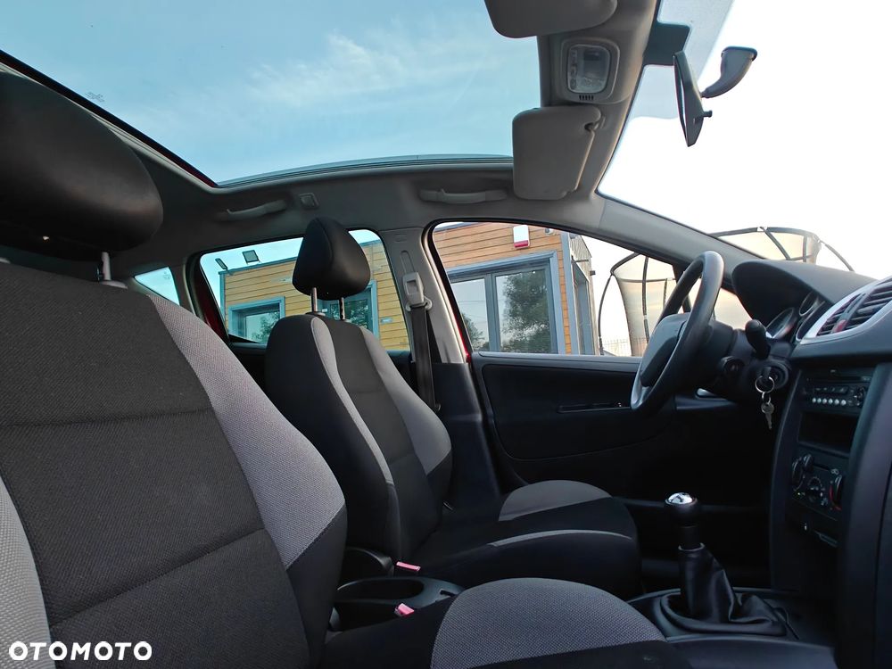 Peugeot 207 95 VTi Urban Style - 7