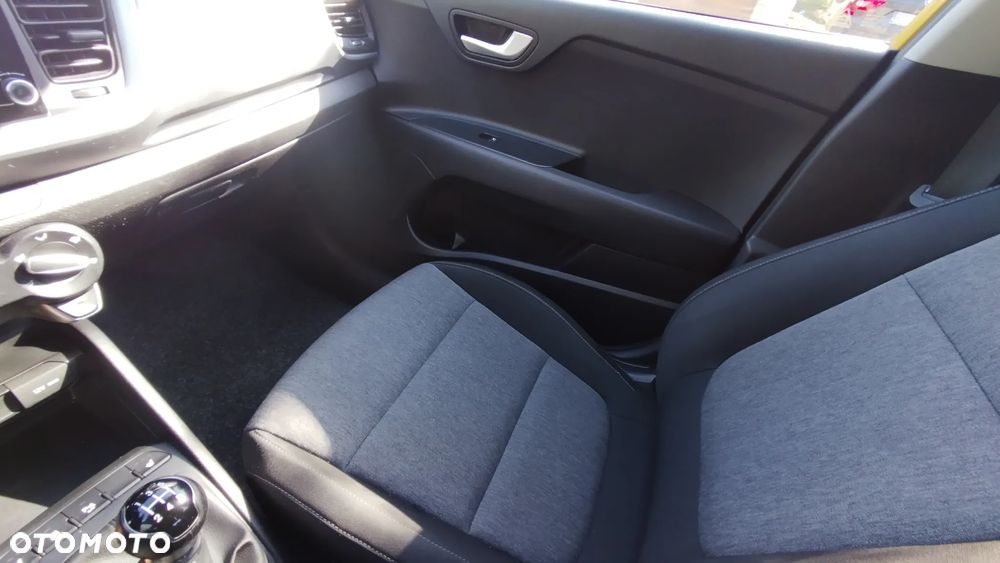 Kia Stonic 1.2 M - 17