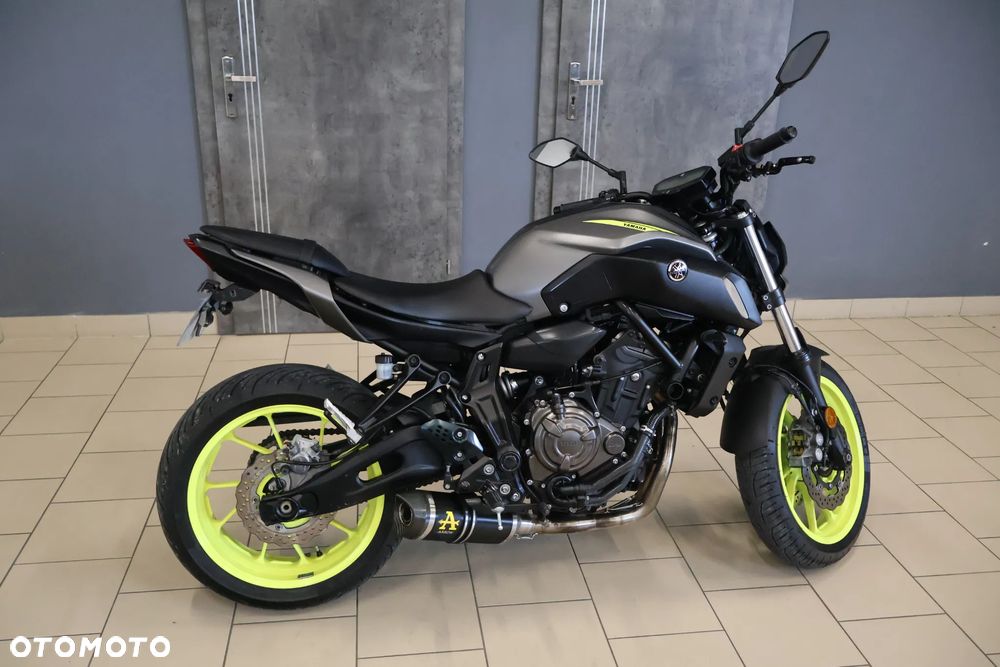 Yamaha MT - 2