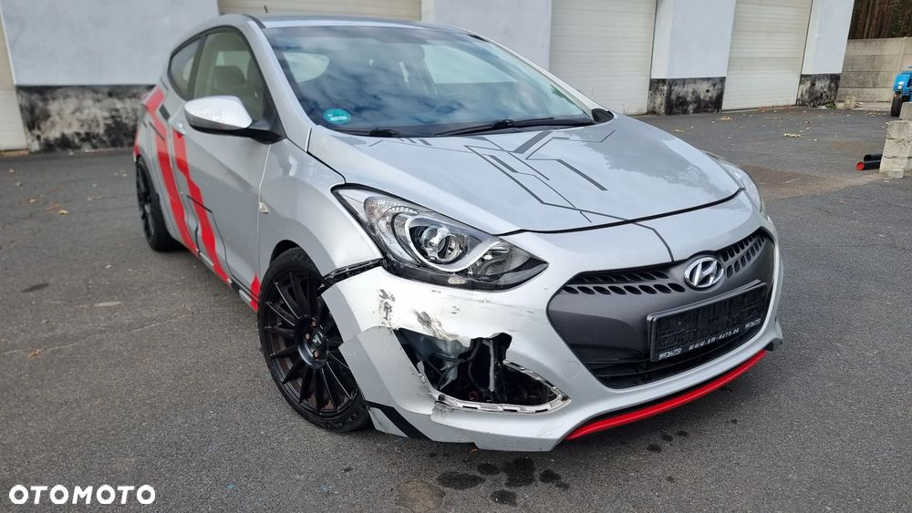 Hyundai i30 1.6 GDI BlueDrive Classic + - 11