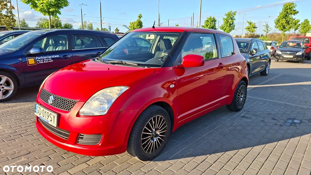 Suzuki Swift - 1