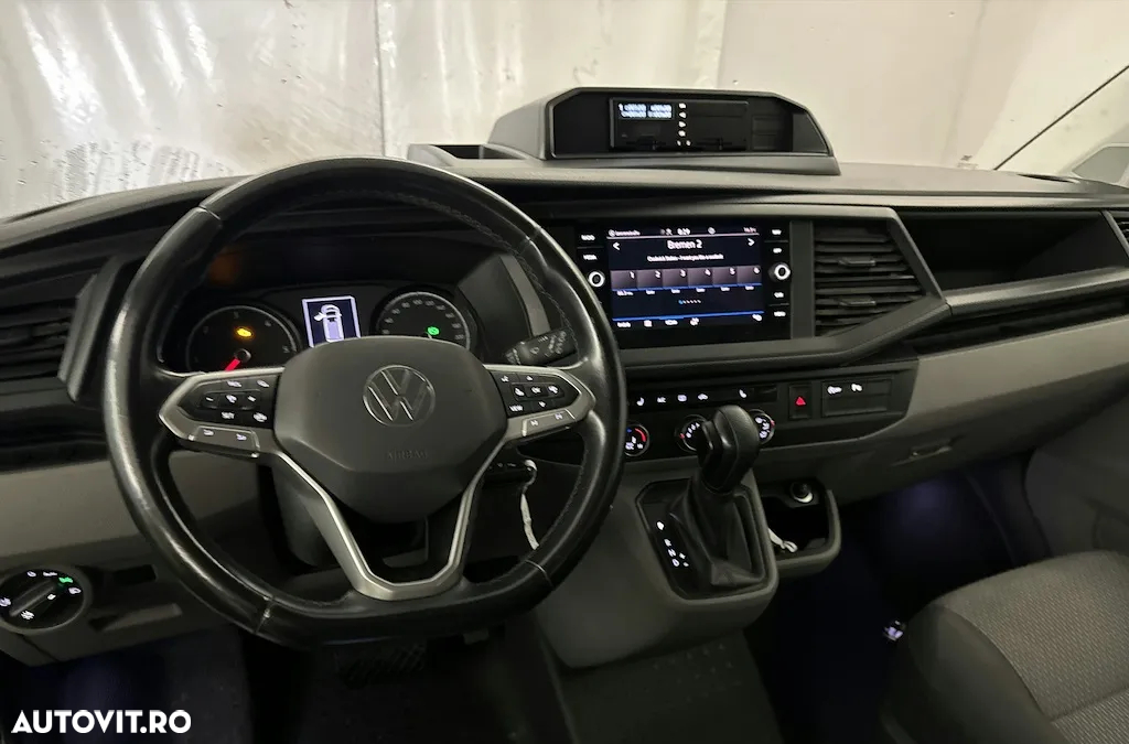 Volkswagen Transporter Kombi TDI Lang DSG - 10
