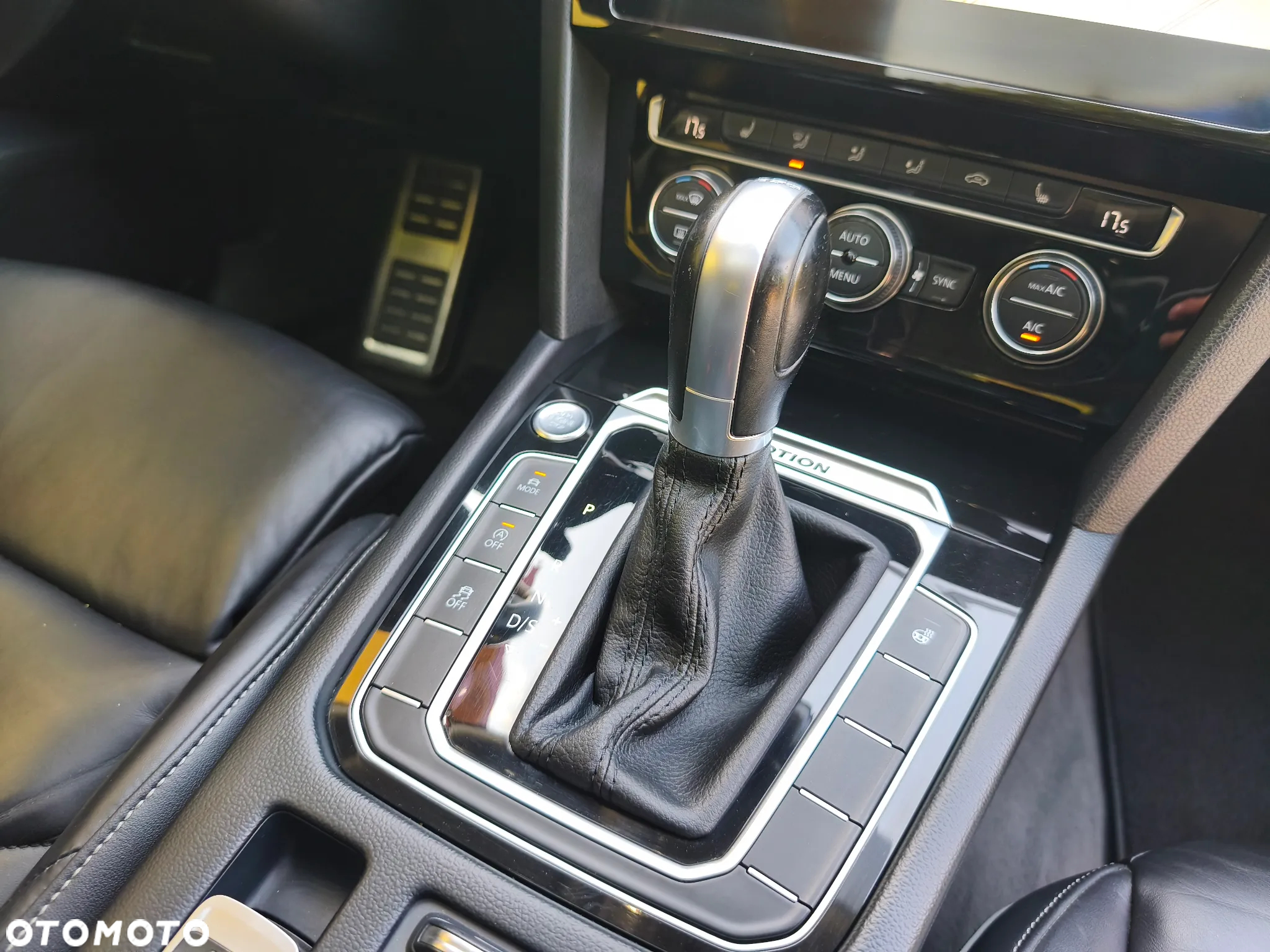 Volkswagen Arteon 2.0 TDI SCR 4Motion DSG Elegance - 35