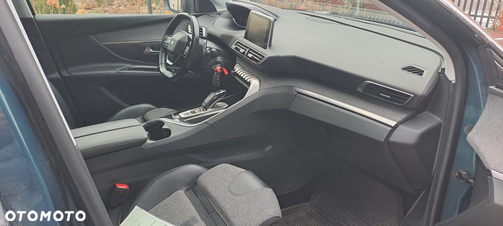 Peugeot 5008 - 22