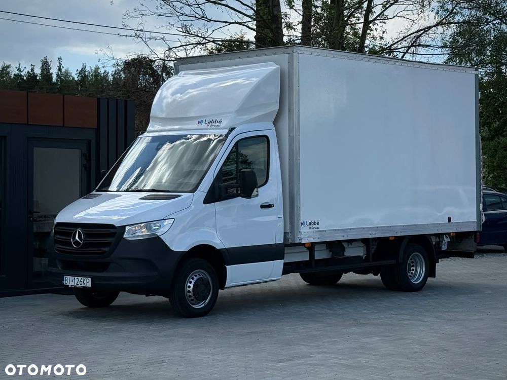 Mercedes-Benz Sprinter 514 CDI / 2.2 140KM / 2019 ROK / Kontener 4,2m + Winda Dhollandia 750KG / ZAREJESTROWANY W PL - 17