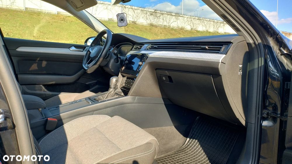 Skoda Superb 2.0 TDI SCR Ambition DSG - 23