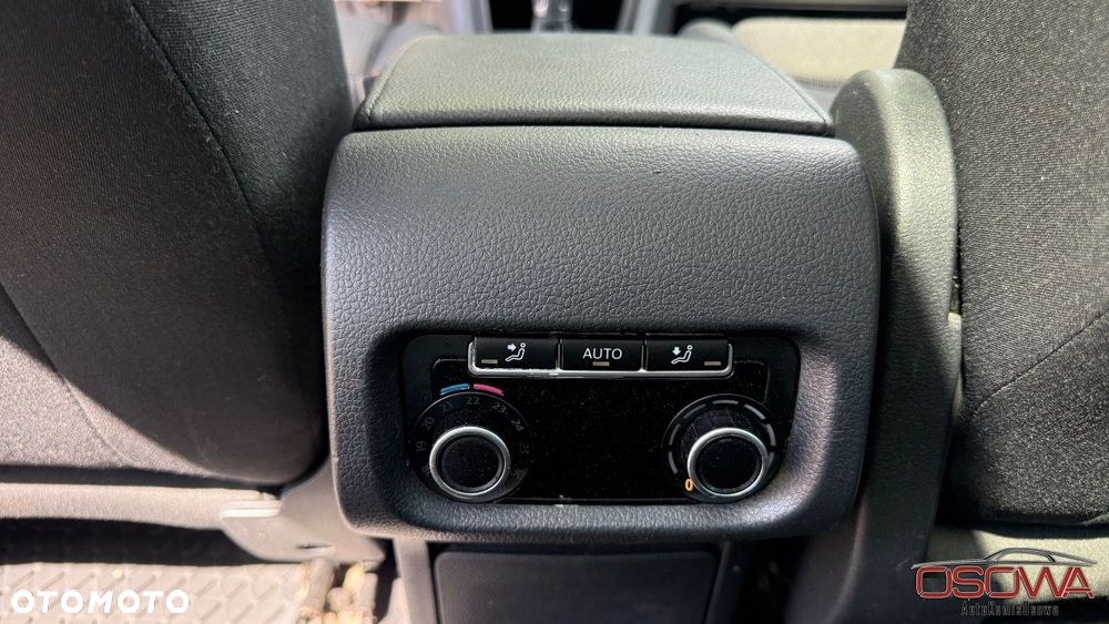 Volkswagen Sharan - 25