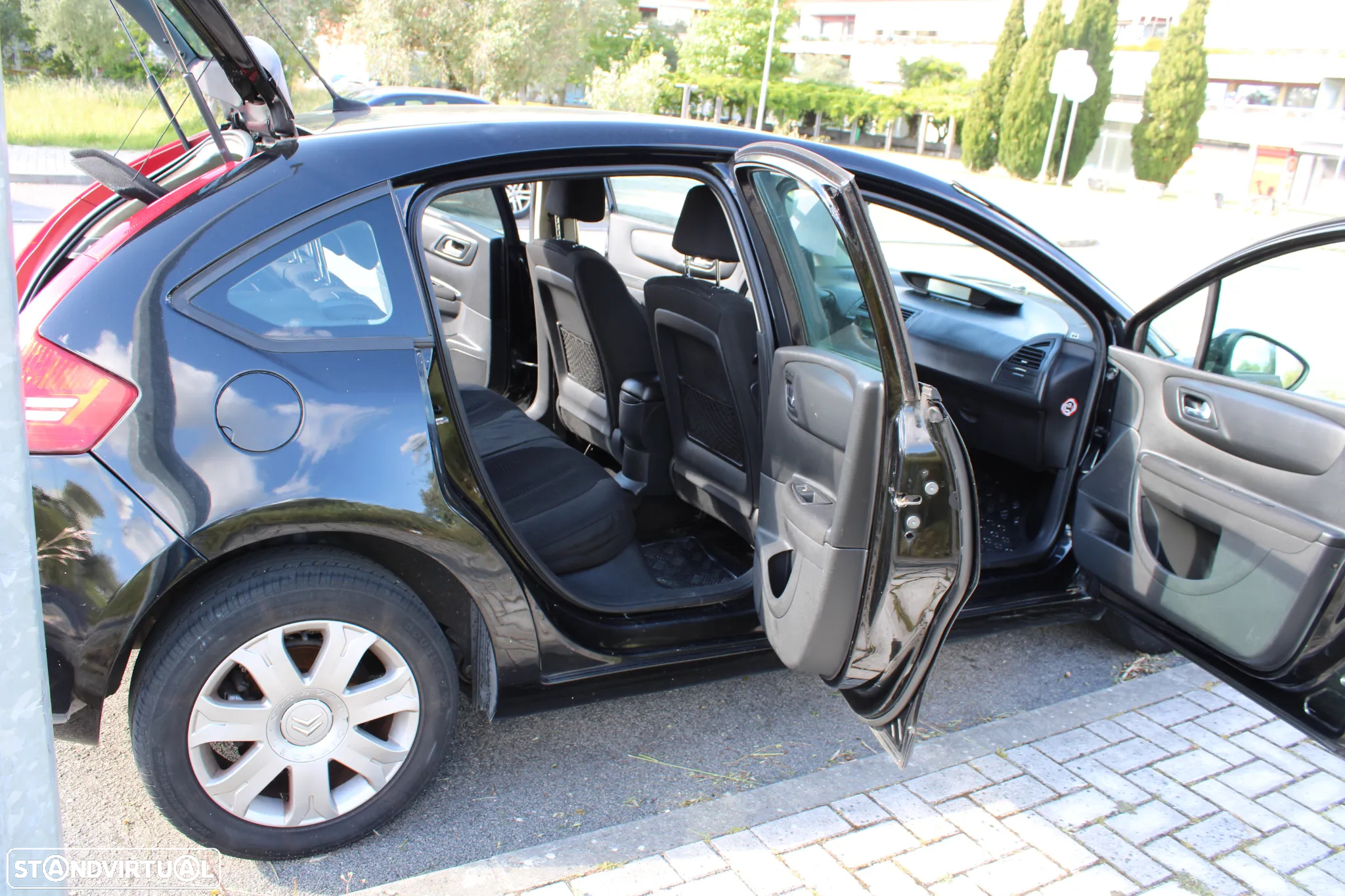 Citroën C4 1.6 HDi Attraction - 9